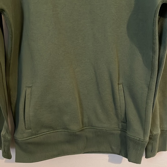 🌹ATHLETA OLIVE HOODED SWEATSHIRT - Picture 2 of 4